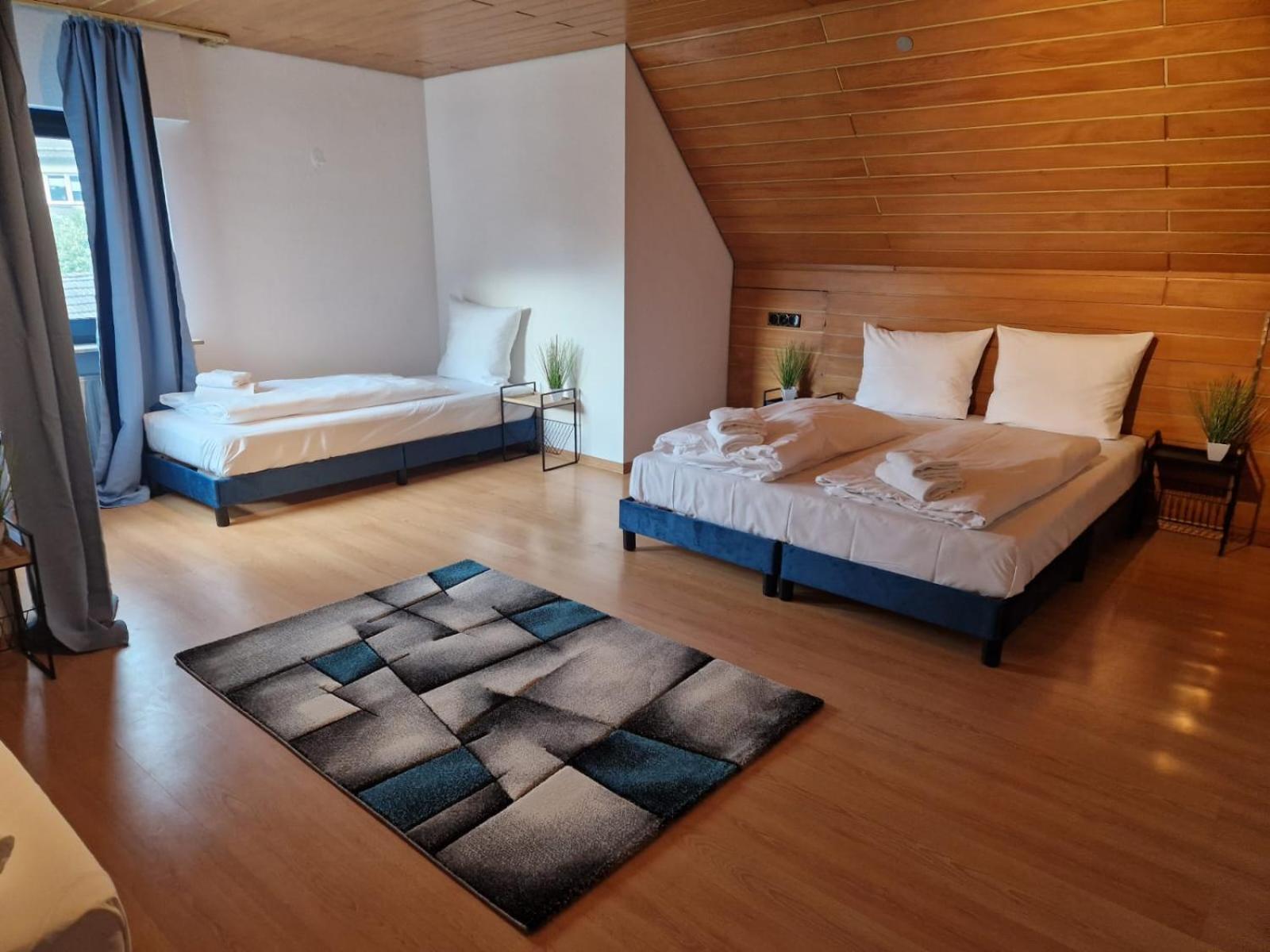 Hotel Engelskirchen Bagian luar foto